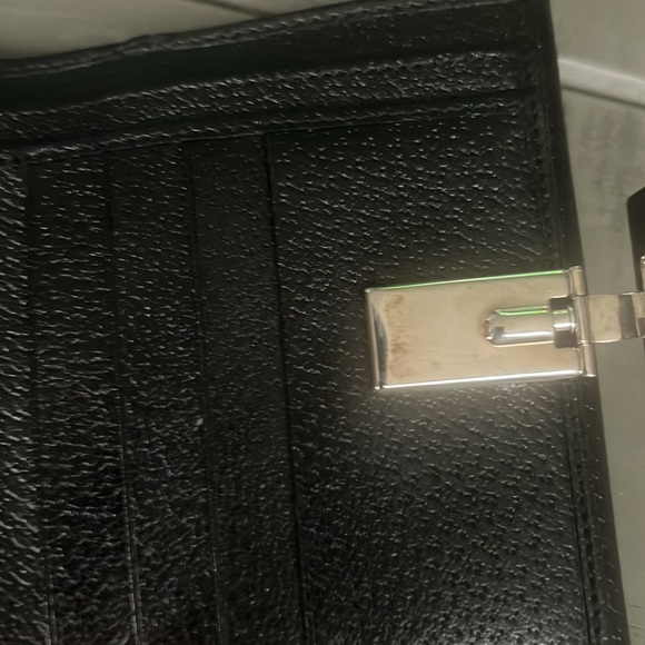 EUC Gucci Small Wallet - Picture 5 of 10